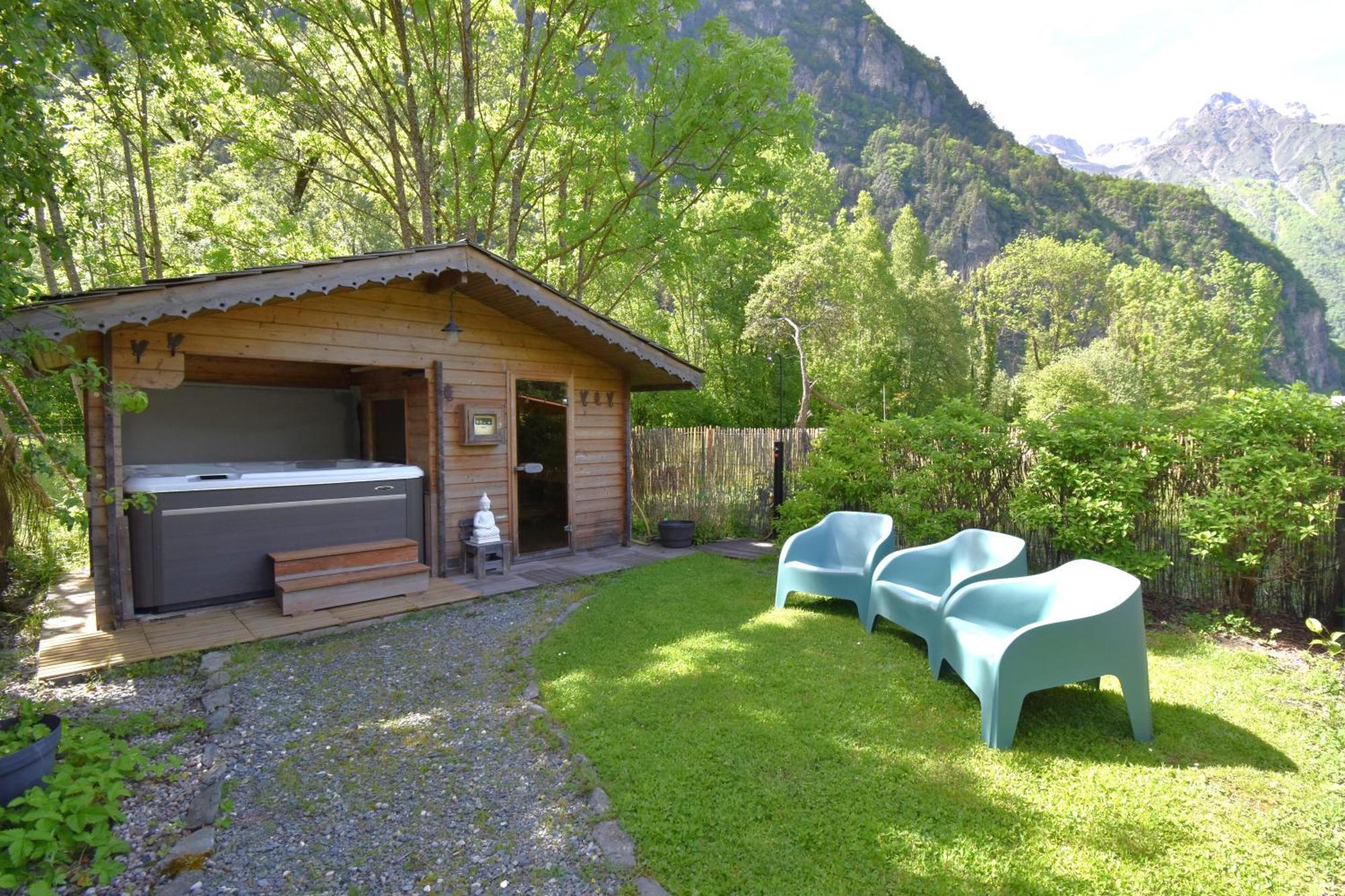 Le Bourg-dʼOisans 샹브레스 드 호테스 라 클레 데 부아 B&B 외부 사진