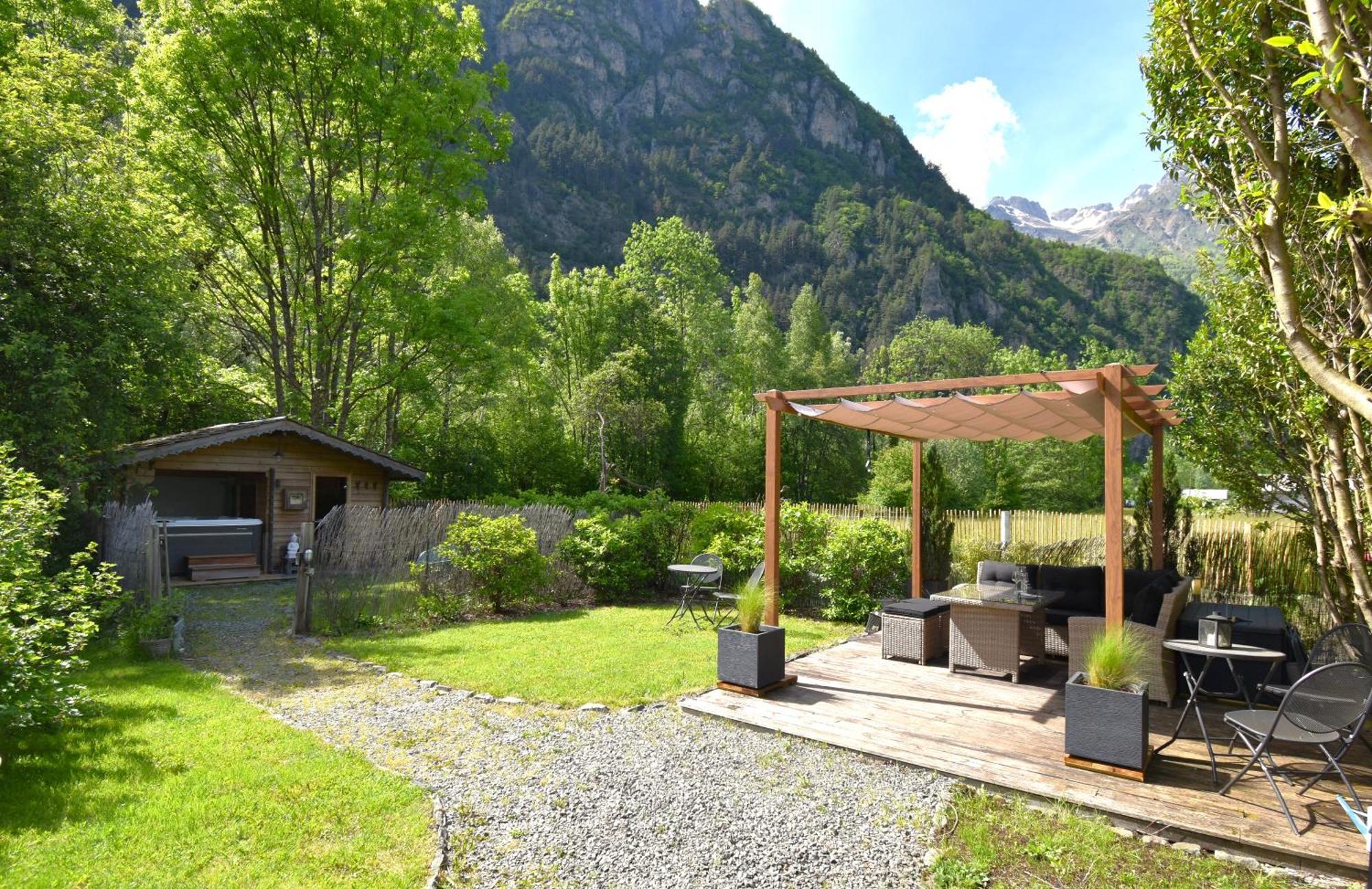 Le Bourg-dʼOisans 샹브레스 드 호테스 라 클레 데 부아 B&B 외부 사진